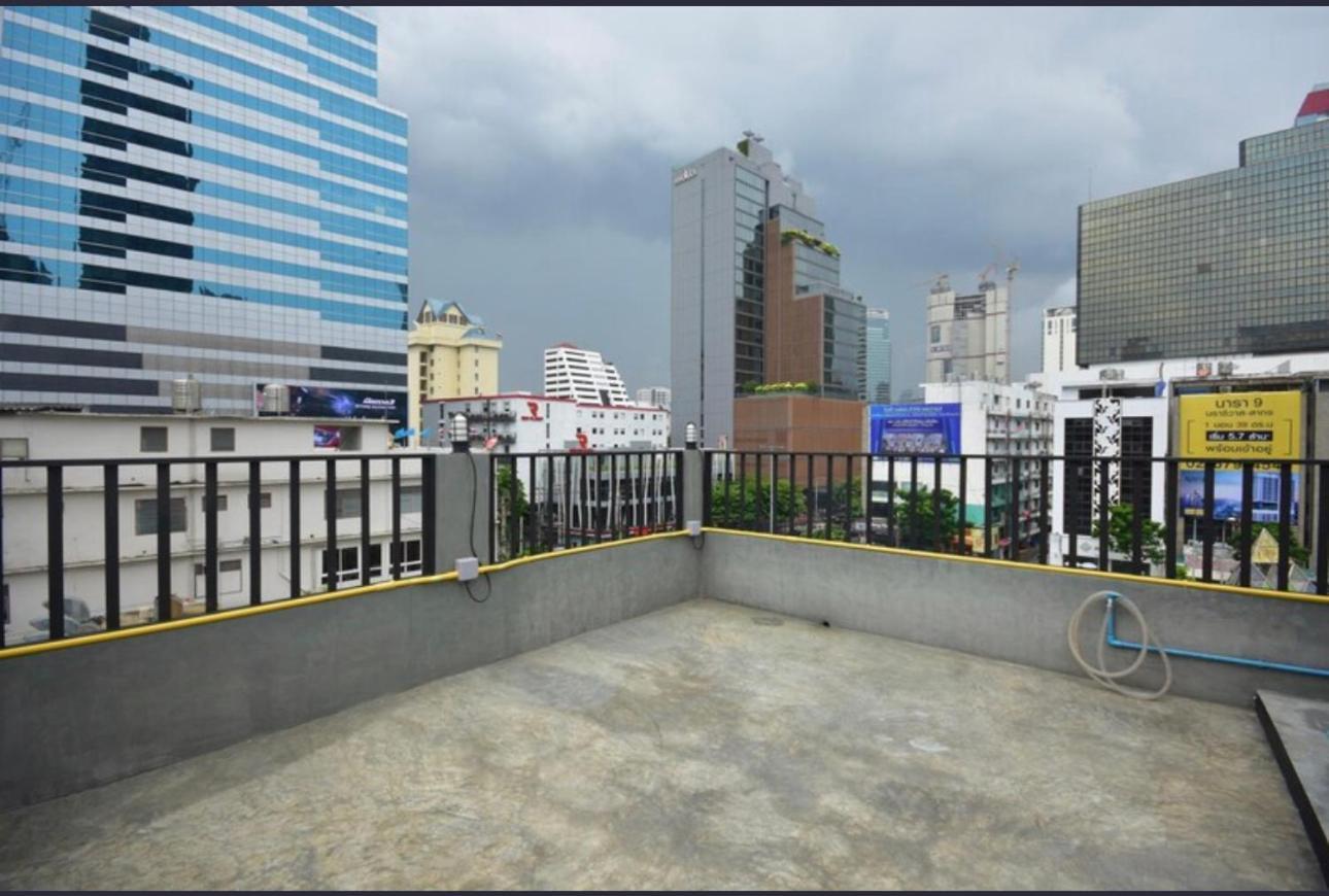 Bangkok Silom Chat Box Hostel מראה חיצוני תמונה