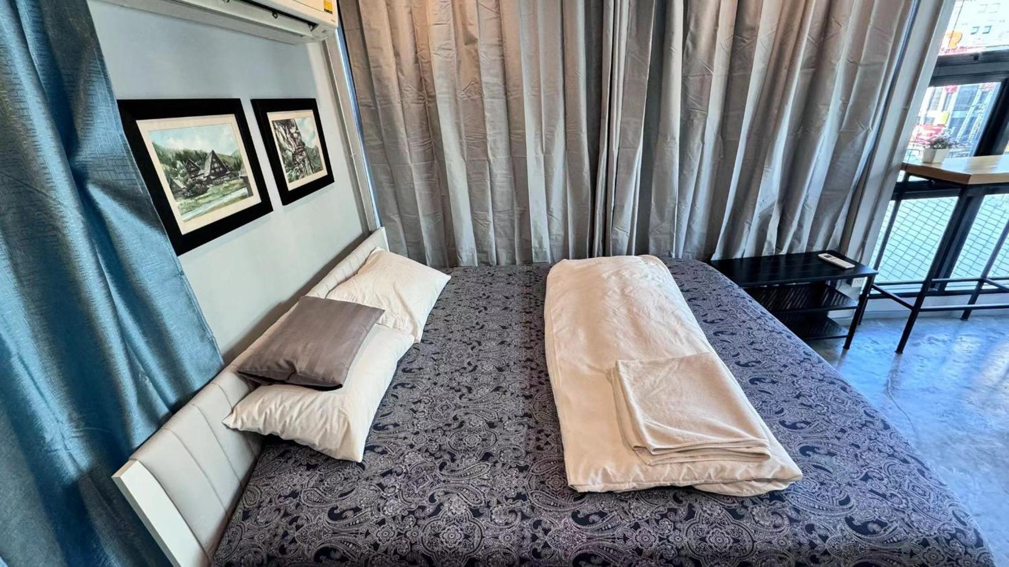 Bangkok Silom Chat Box Hostel מראה חיצוני תמונה