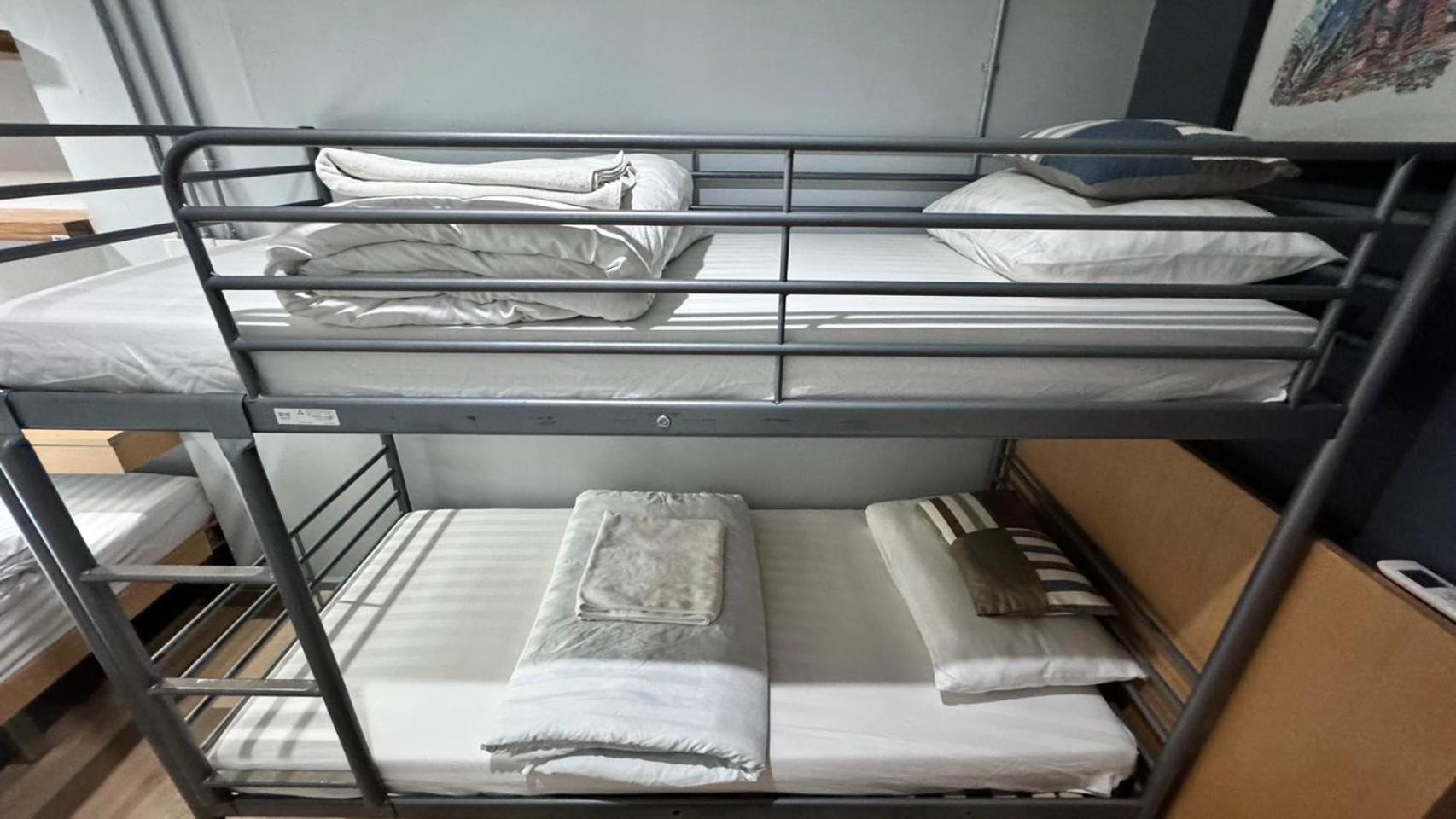 Bangkok Silom Chat Box Hostel מראה חיצוני תמונה