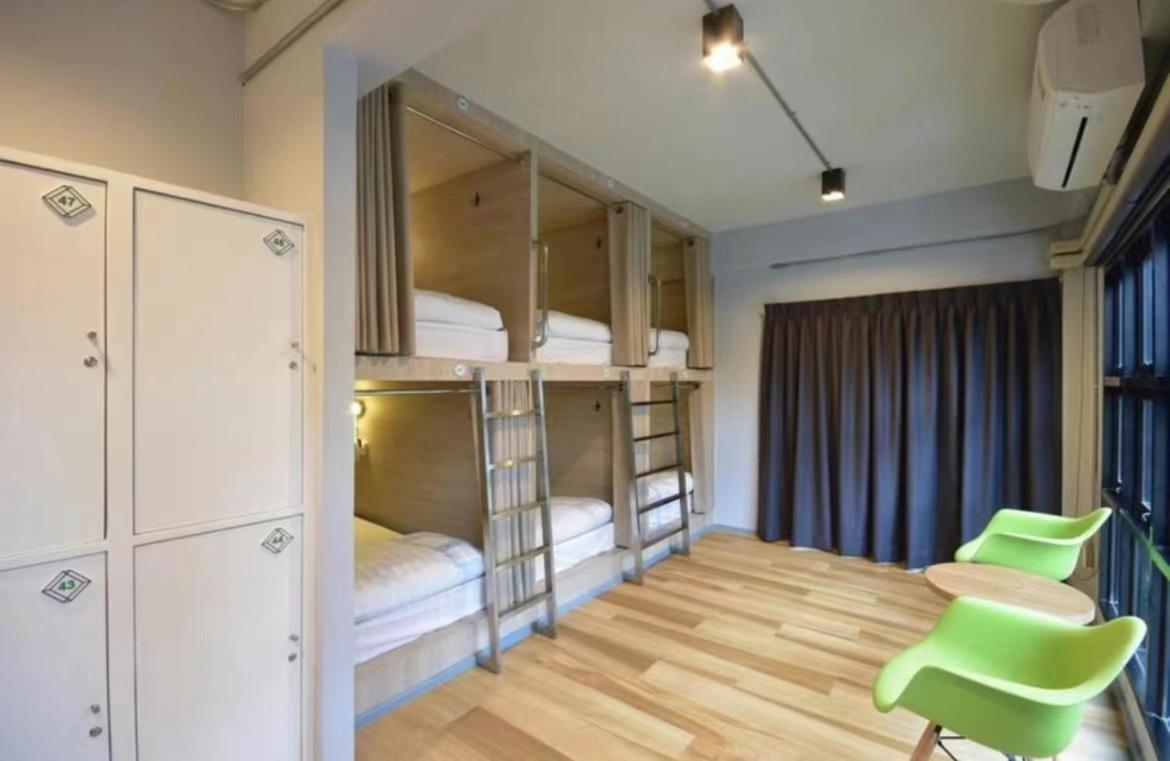 Bangkok Silom Chat Box Hostel מראה חיצוני תמונה