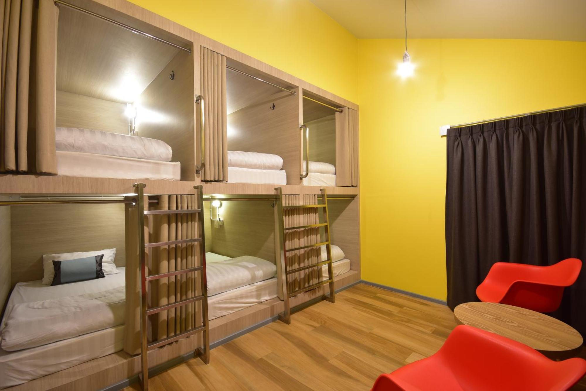 Bangkok Silom Chat Box Hostel מראה חיצוני תמונה